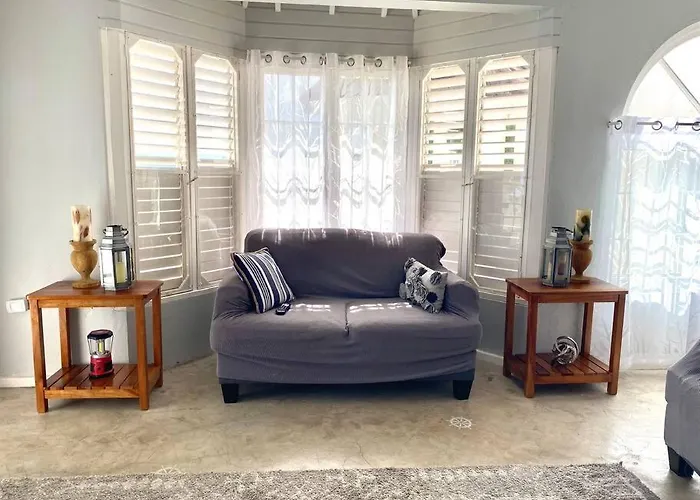 Coastal Beauty - Beautiful Penthouse Condo In Ocho Rios